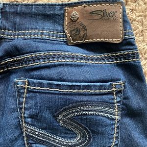 Silver Jeans size 25 Capri